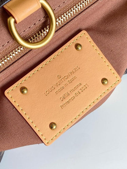 Stylish Refined Leather Tote Bag