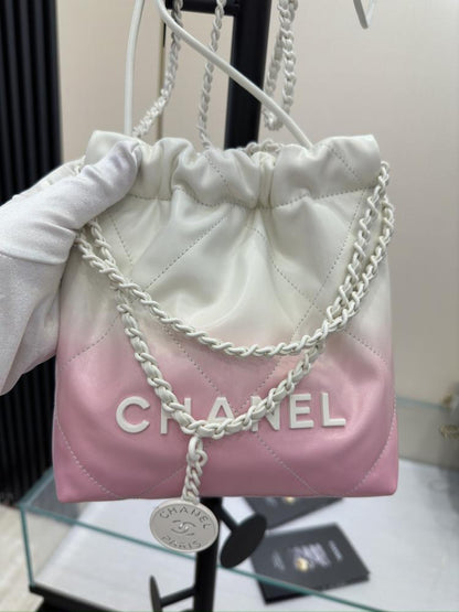 Classic Shoulder Bag