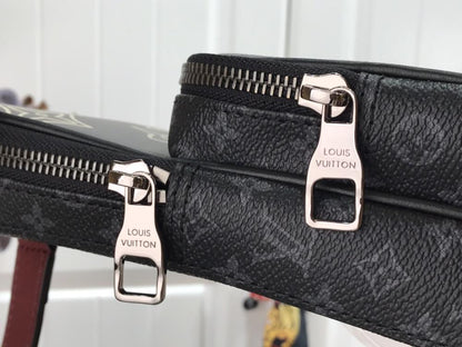 Classic Crossbody Bag