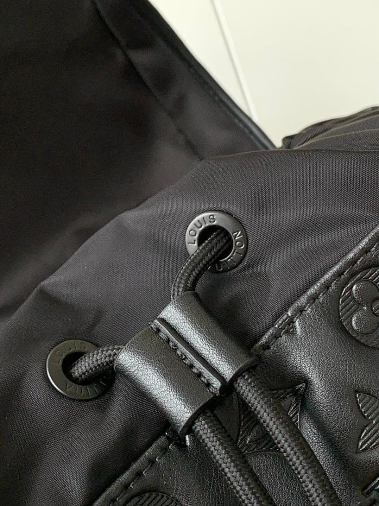 Modern Leather Shoulder Bag – Special Edition
