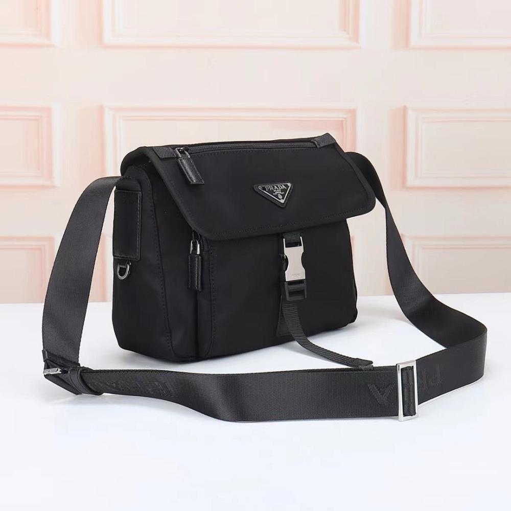 Italian-Inspired Stylish Leather Shoulder Bag