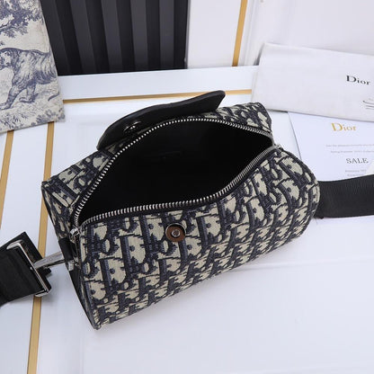 Modern Elegant Grey Leather Shoulder Bag