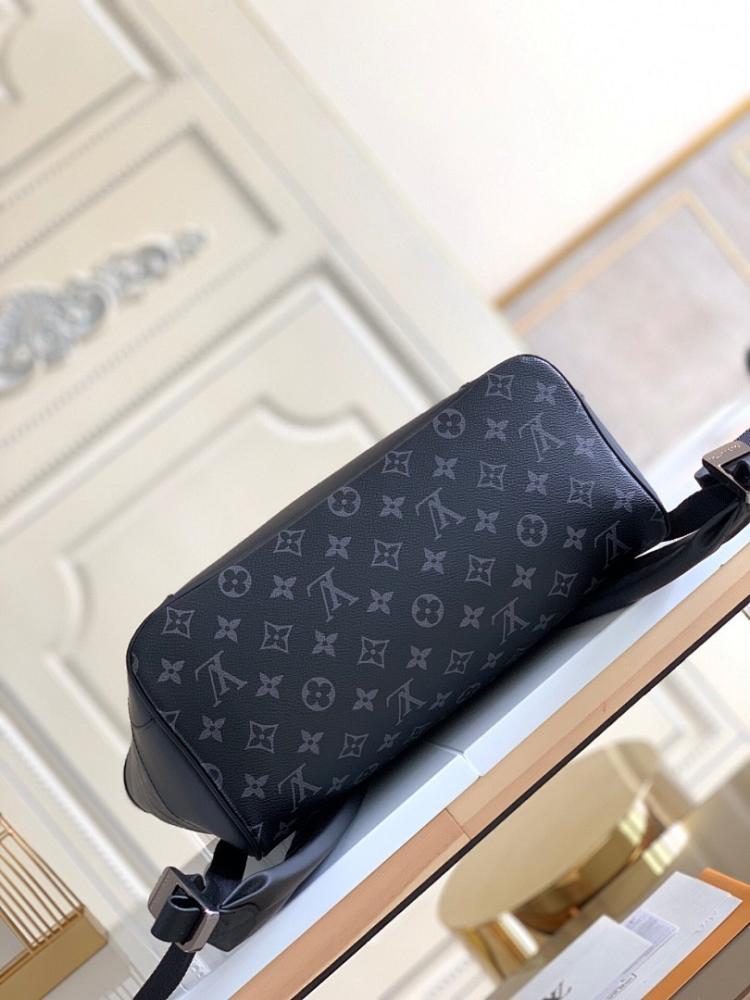 Stylish Leather Shoulder Bag – Limited Edition