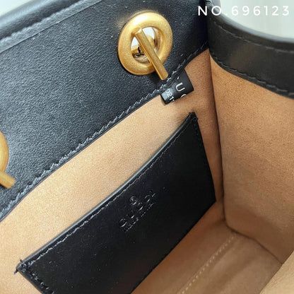 Modern Stylish Quilted Crossbody Bag