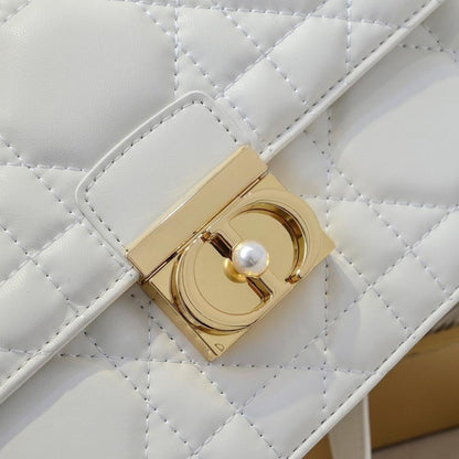 Modern Elegant Quilted Shoulder Bag