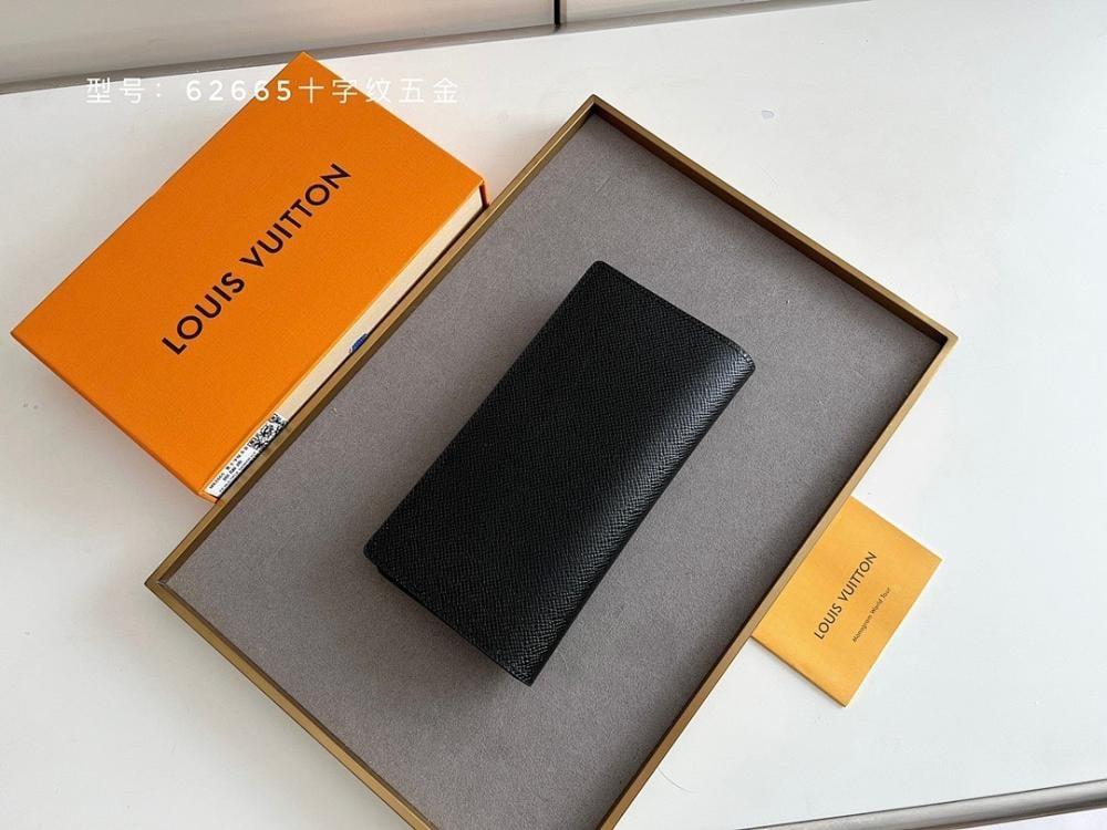 Modern Refined Wallet