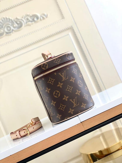 Modern Stylish Crossbody Bag