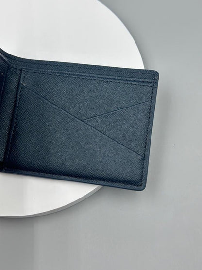 Classic Elegant Pink Wallet – Limited Edition