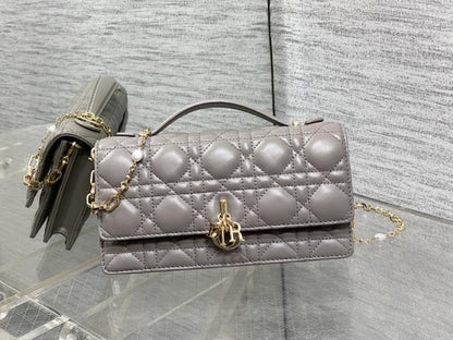 Classic Leather Top Handle Bag