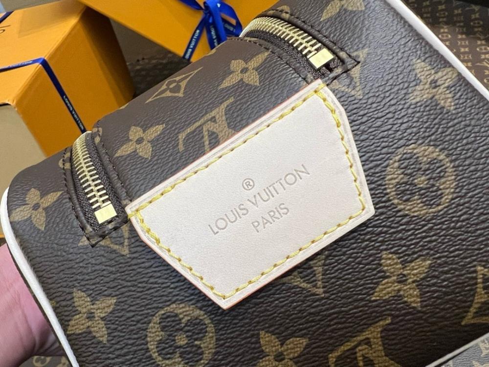 Luxury Refined Embroidered Leather Top Handle Bag