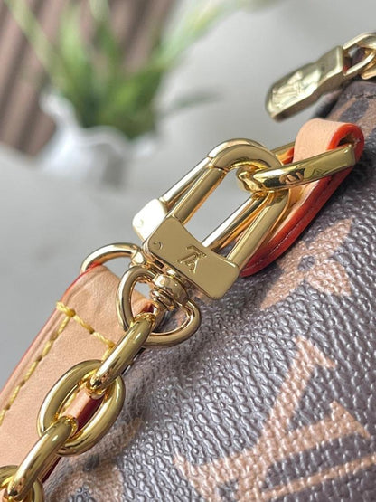 Elegant Stylish Monogram Leather Bag – Special Edition
