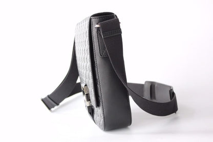 Classic Leather Shoulder Bag