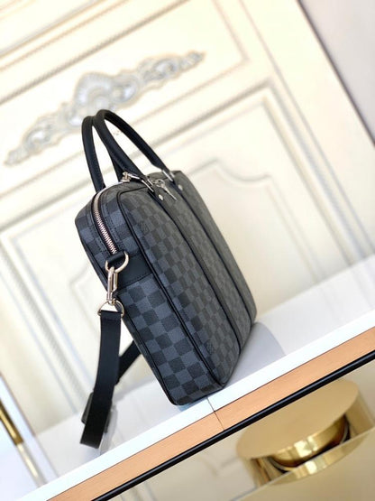 Classic Leather Shoulder Bag – Special Edition