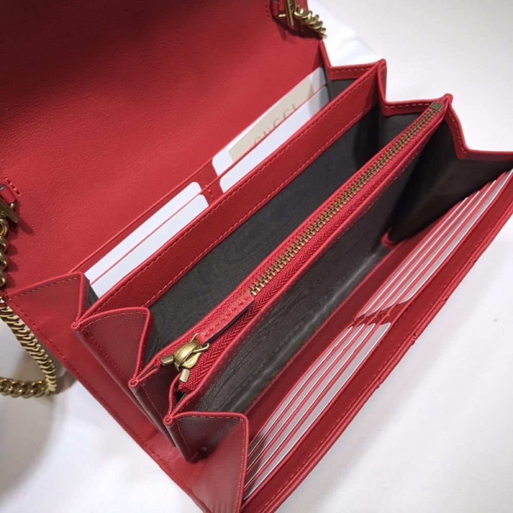 Classic Shoulder Bag