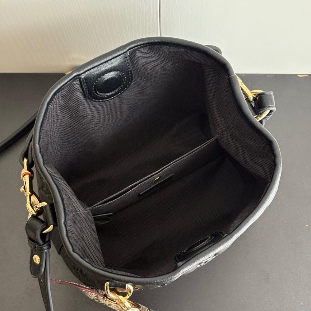 Luxury Refined Shoulder Bag