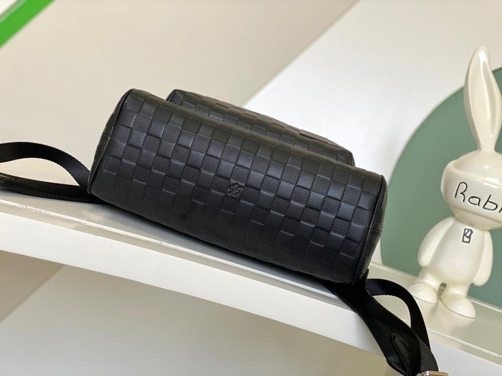 Stylish Quilted Leather Backpack – Limited Edition