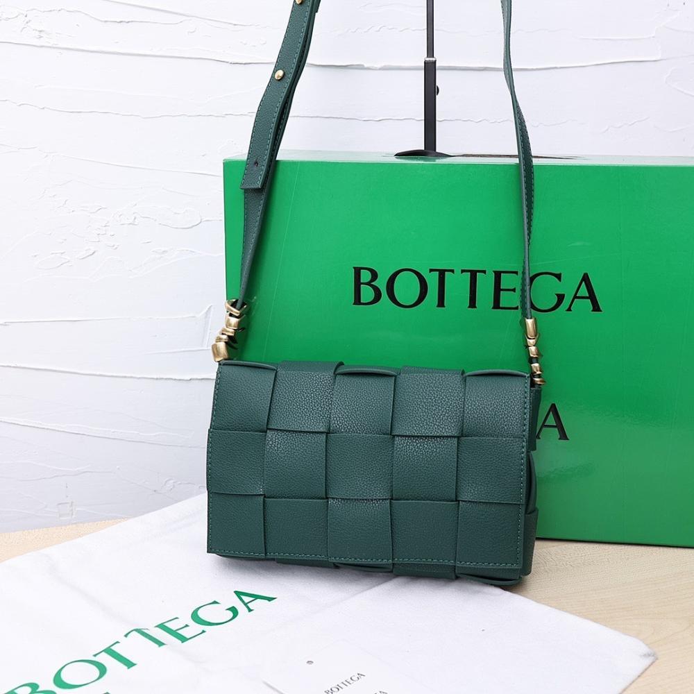 Stylish Refined Leather Shoulder Bag