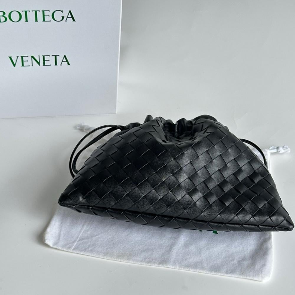 Modern Refined Leather Shoulder Bag