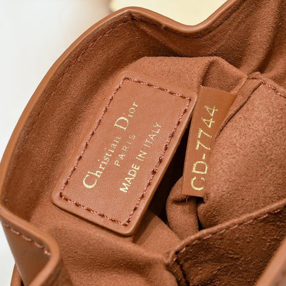 Modern Refined Calfskin Bucket Bag
