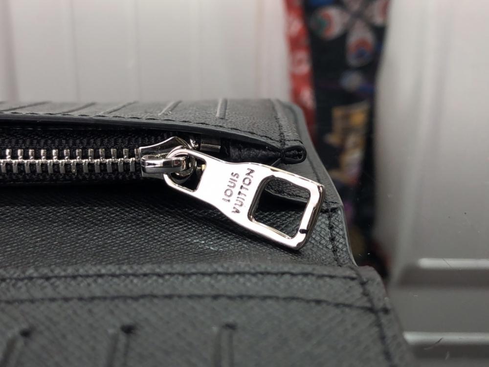 Elegant Wallet