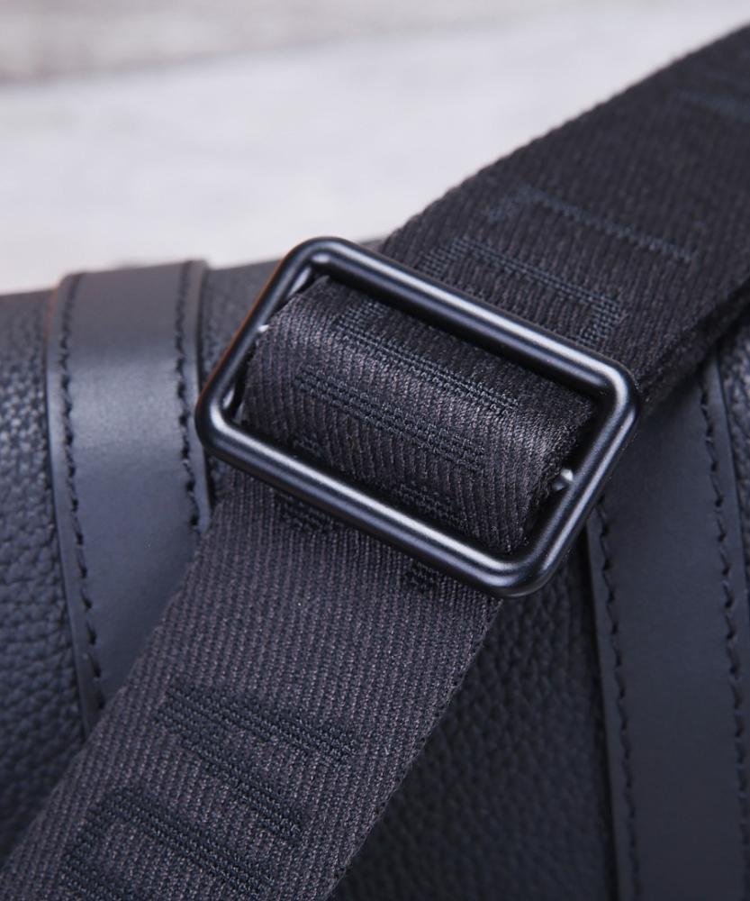 Modern Refined Leather Travel Bag