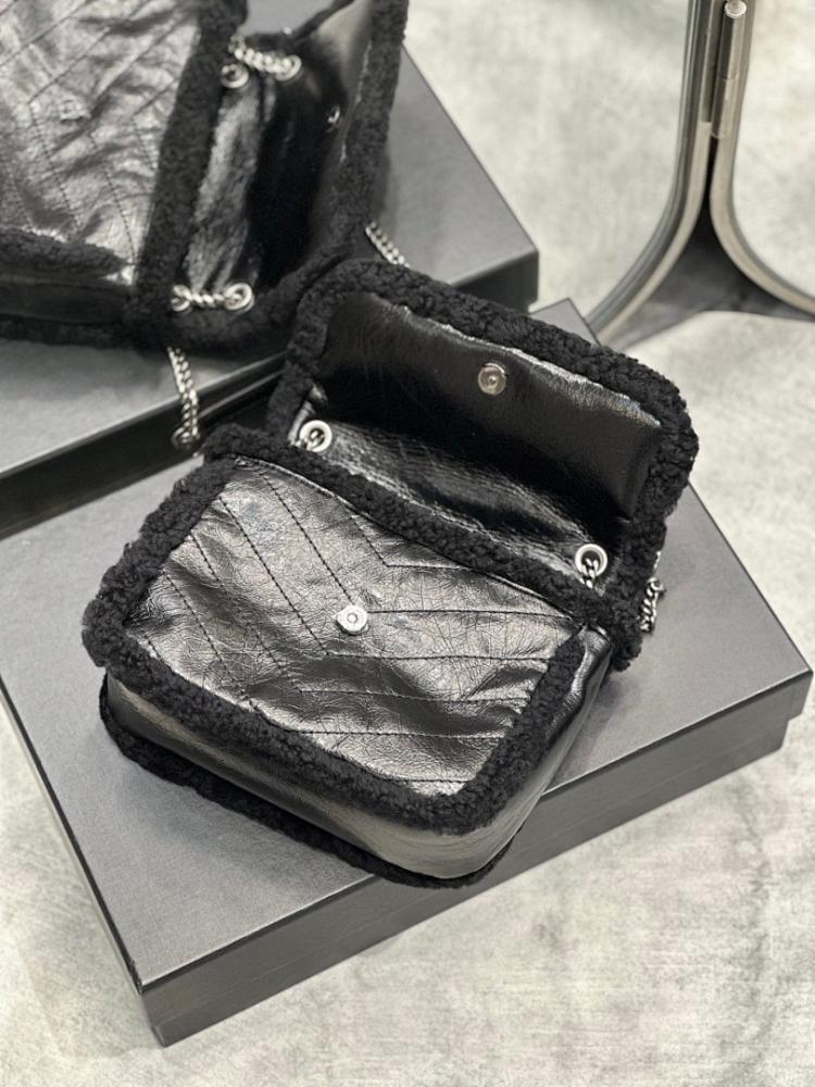 Modern Italian-Inspired Leather Top Handle Bag