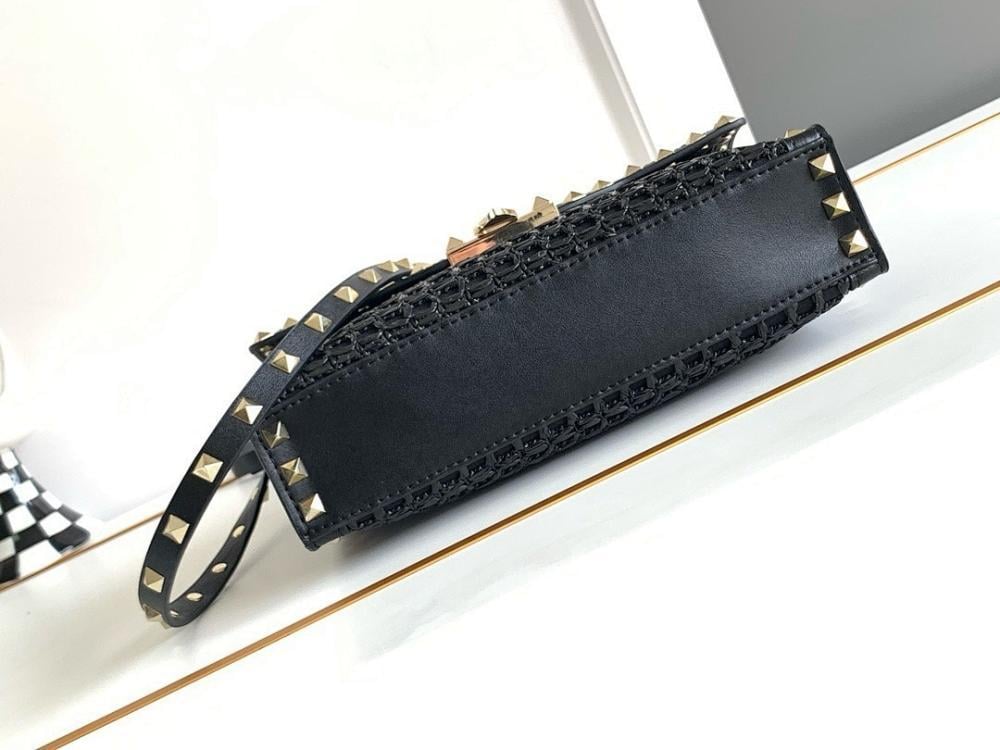 Modern Italian-Inspired Woven Raffia Crossbody Bag
