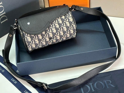 Stylish Black Leather Crossbody Bag – Special Edition