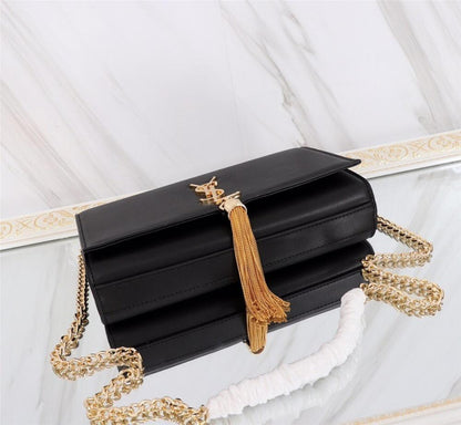 Modern Italian-Inspired Leather Shoulder Bag