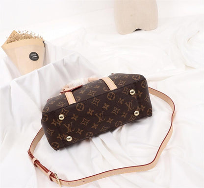 30 Montaigne Gold Monogram Leather Crossbody Bag