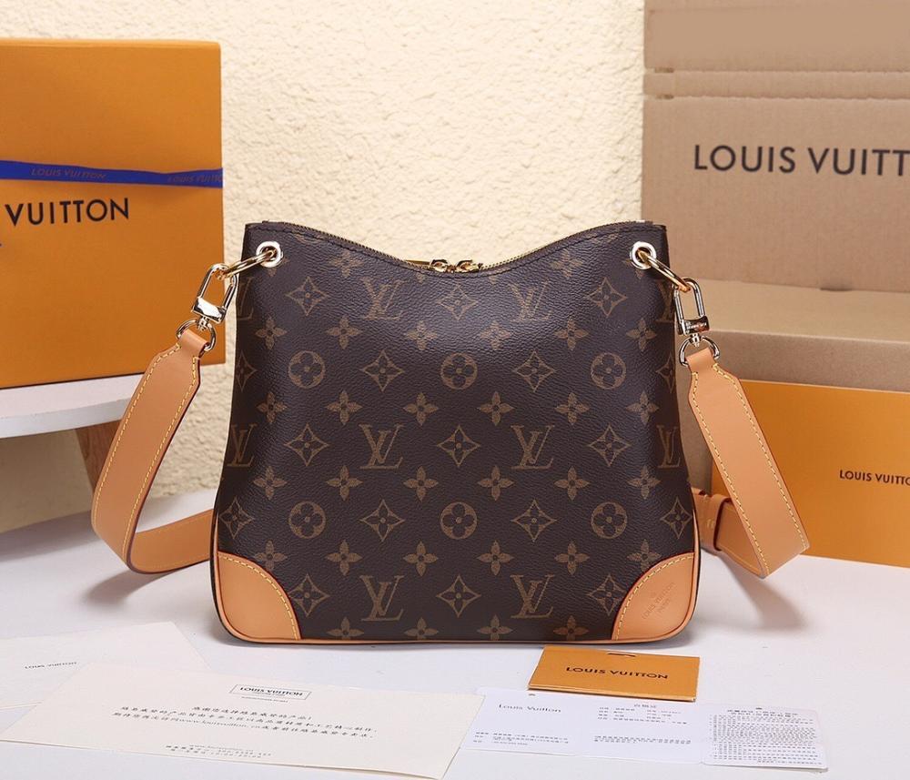Modern Stylish Leather Shoulder Bag