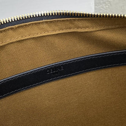 Classic Shoulder Bag