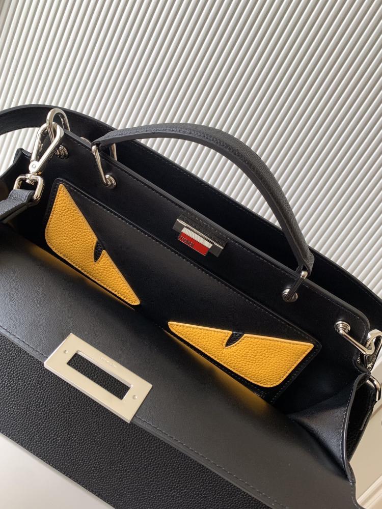 Classic Shoulder Bag