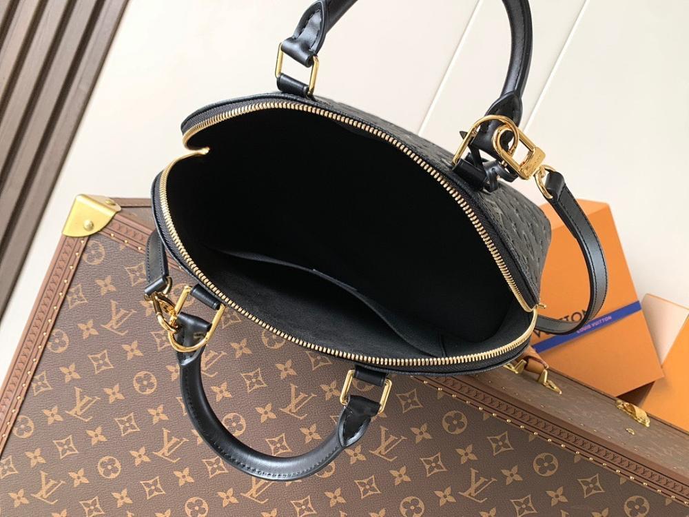 Alma Gold Quilted Leather Shoulder Bag
