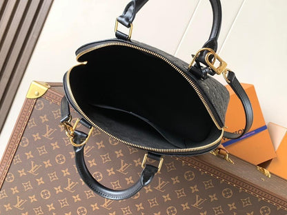 Alma Gold Quilted Leather Shoulder Bag