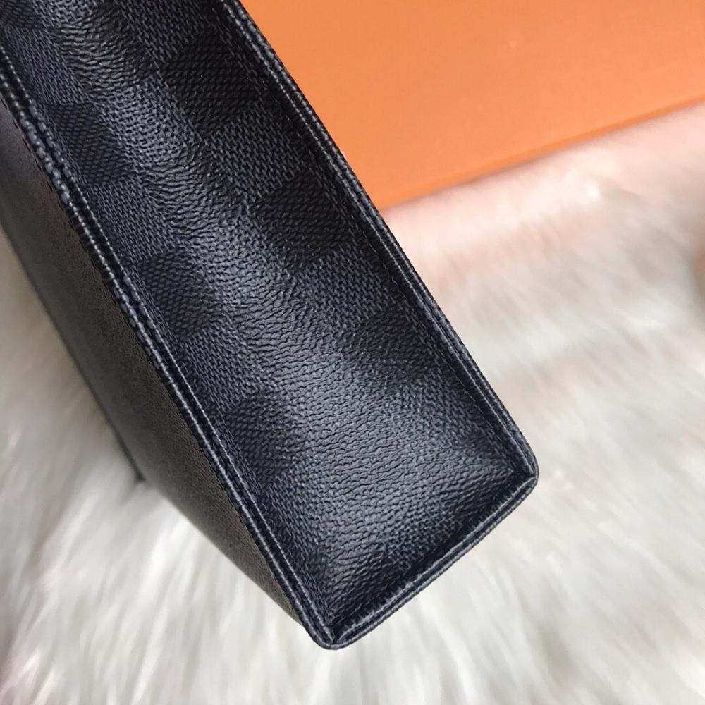 Modern Elegant Travel Bag