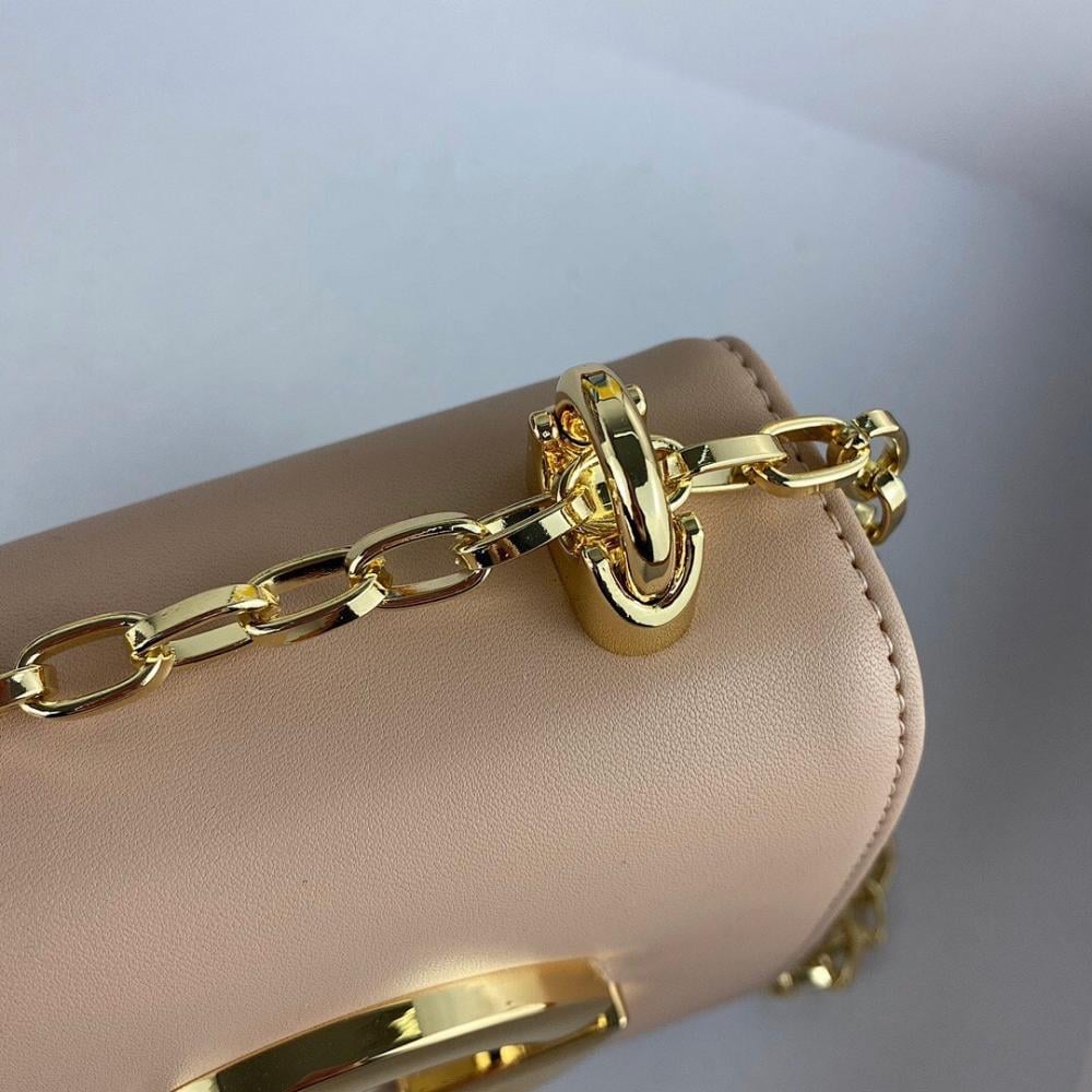 Elegant Refined Leather Crossbody Bag