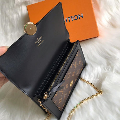 Italian-Inspired Luxury Leather Crossbody Bag