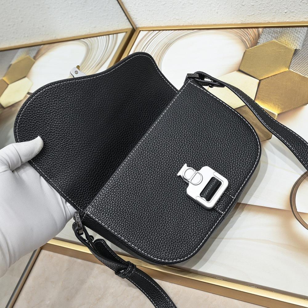 Stylish Refined Black Calfskin Shoulder Bag