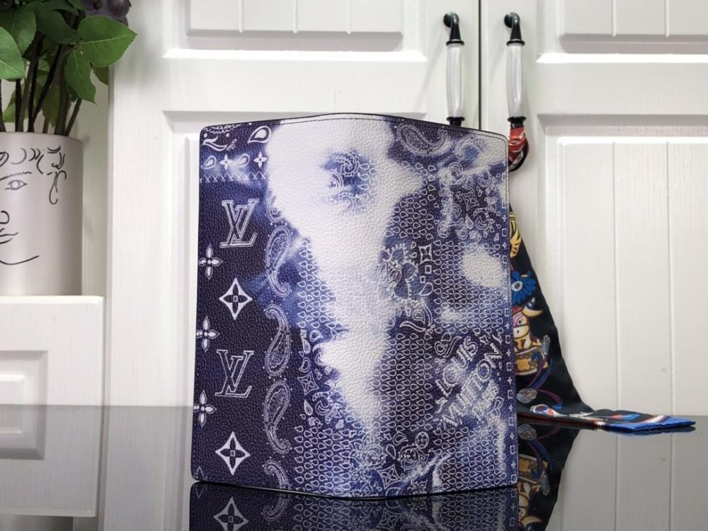 Elegant Wallet