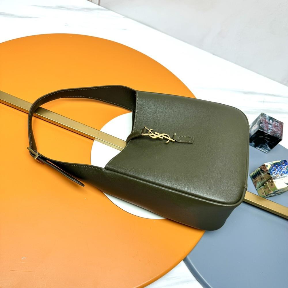 Classic Leather Shoulder Bag