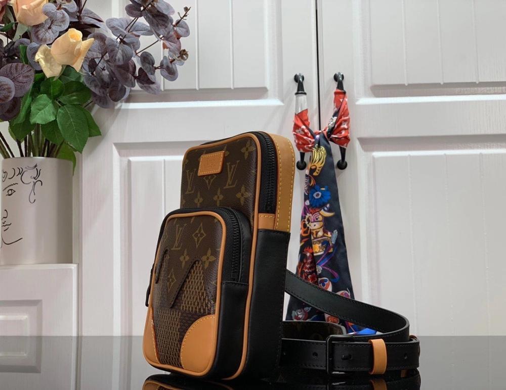 Elegant Crossbody Bag