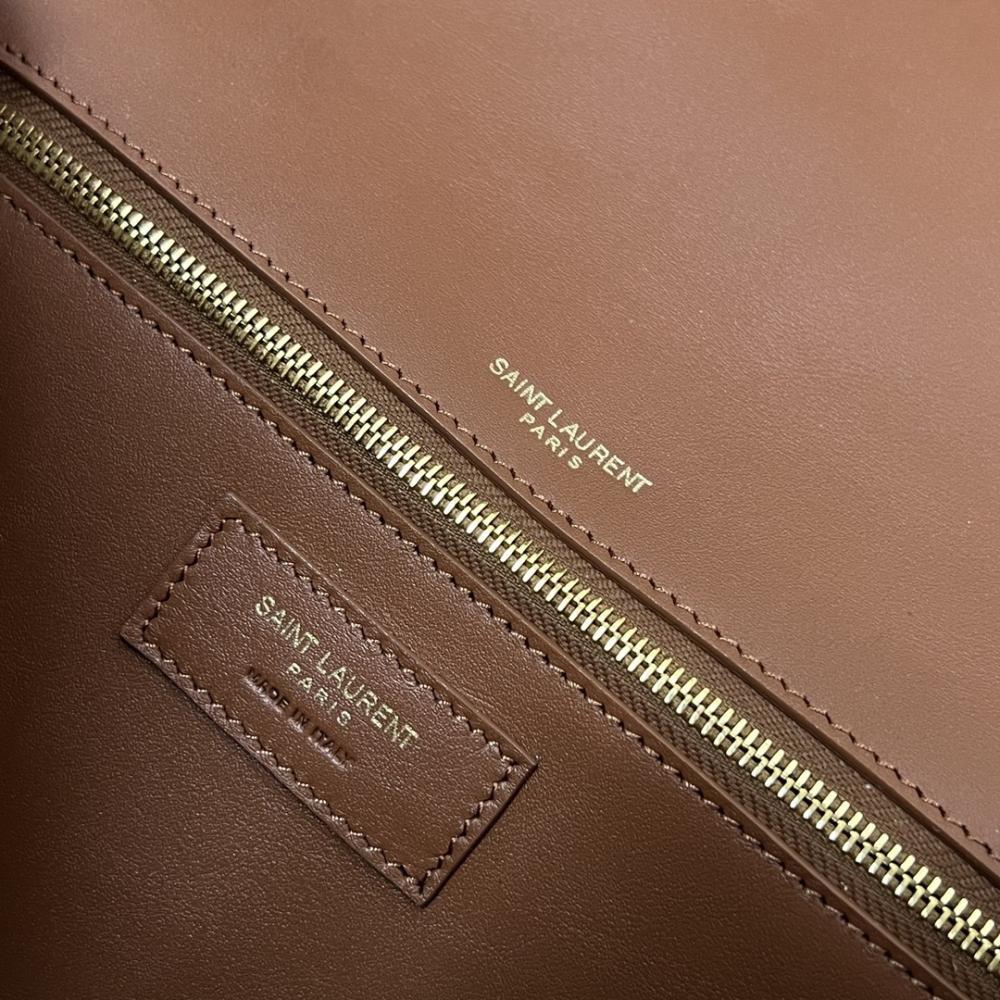 Elegant Shoulder Bag