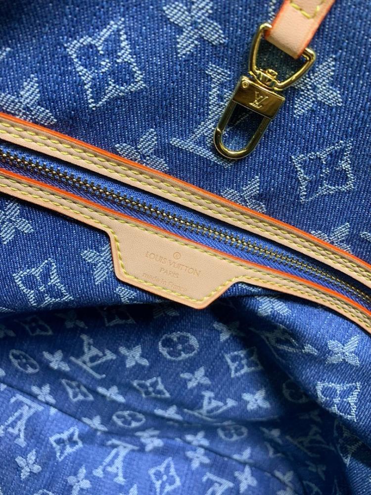 Modern Stylish Jacquard Shoulder Bag