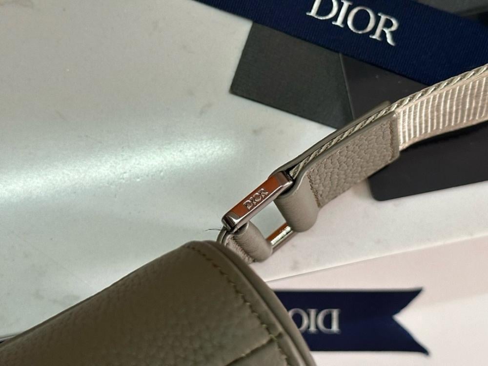 Classic Modern Leather Crossbody Bag