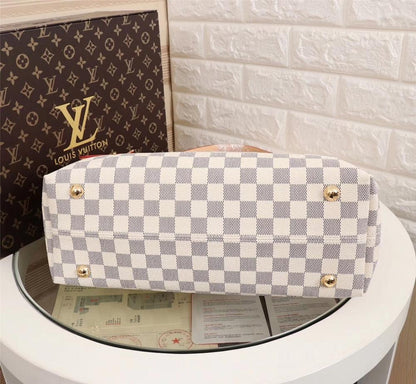 Modern Italian-Inspired Crossbody Bag