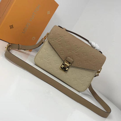 Elegant Crossbody Bag