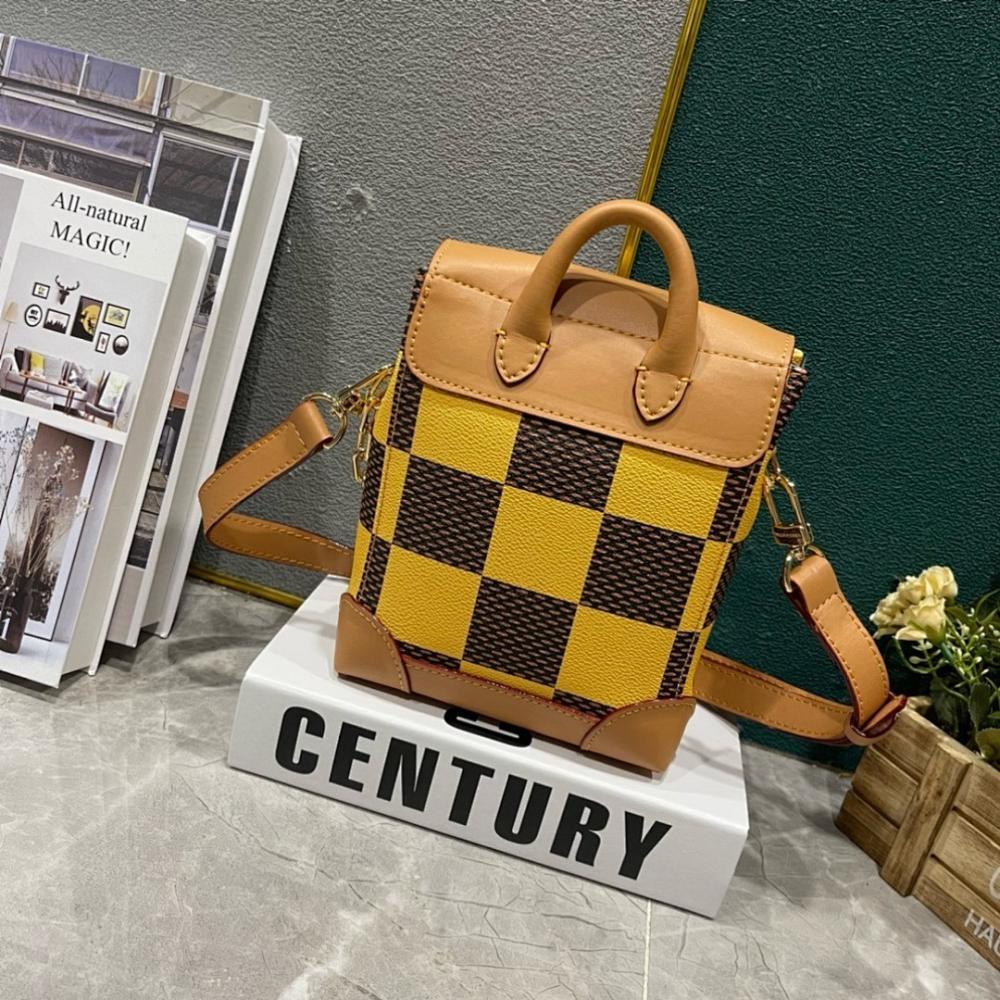 Stylish Refined Canvas Shoulder Bag