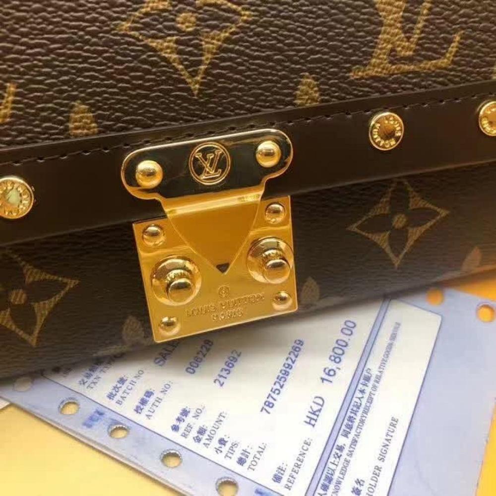 Stylish Premium Studded Travel Bag