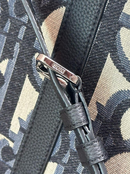 Classic Elegant Black Printed Leather Shoulder Bag